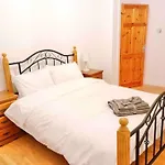 Hollymount House * Carndonagh