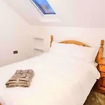 Hollymount House * Carndonagh