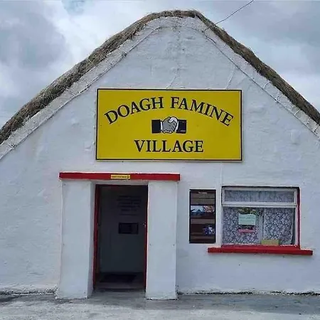 Hollymount House Semesterbostad *