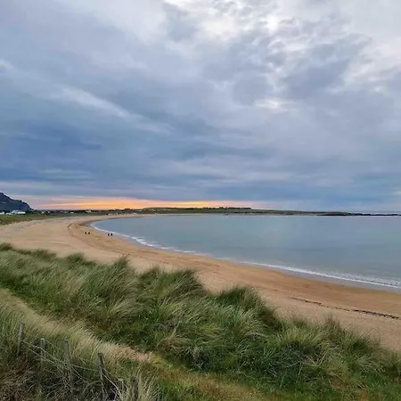 Hollymount House * Carndonagh